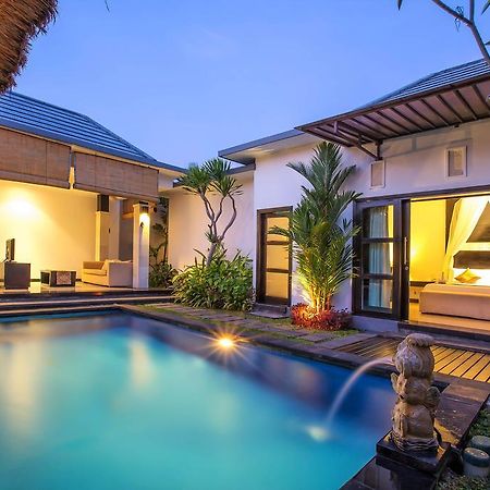 La Villais Kamojang Hotel Seminyak Esterno foto