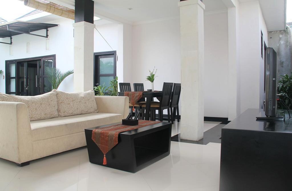 La Villais Kamojang Hotel Seminyak Camera foto