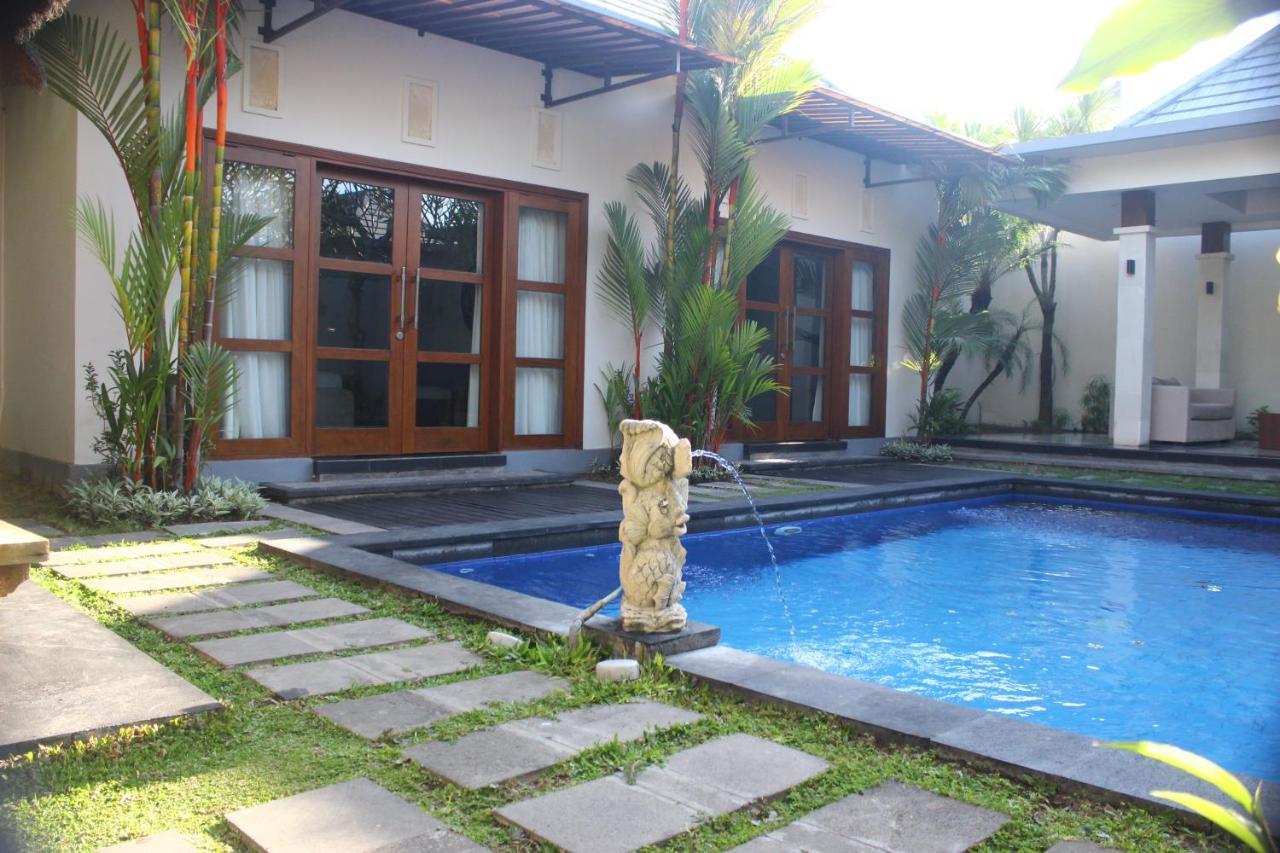 La Villais Kamojang Hotel Seminyak Esterno foto